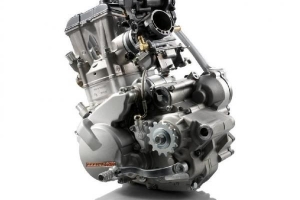 Diverse parti del motore del motociclo e le loro funzioni