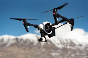 Quanto in alto possono volare i droni??