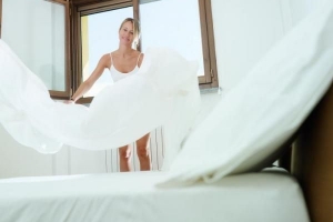 Come pulire le macchie di vomito da un materasso?