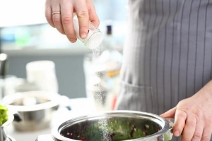 Come contrastare l'eccesso di sale nel riso