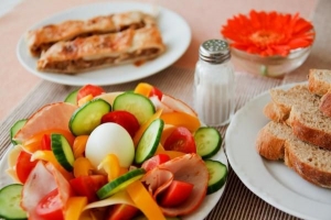 Come mangiare meno cibo