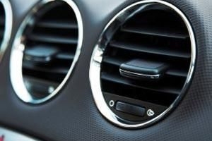 Come sbarazzarsi del cattivo odore dal condizionatore d'aria dell'auto