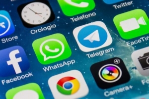 Come nascondere whatsapp visto l'ultima volta su iphone