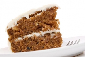 Come fare una torta di carote facile senza cottura