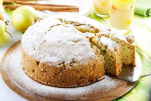 Come fare il pan di spagna alle mele