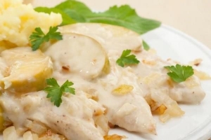 Come fare il pollo in salsa bianca