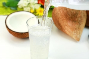 Come fare l'acqua di cocco