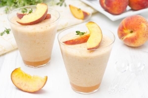 Come fare la mousse di pesche?
