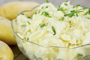 Come fare l'insalata di patate con senape