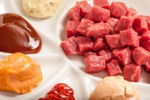 Come fare le salse per una fonduta di carne