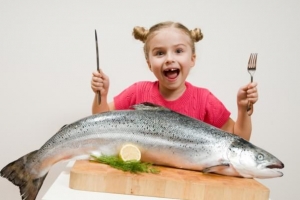 Come rimuovere l'odore di pesce da un frigorifero