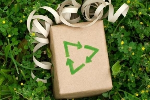 Come utilizzare oggetti riciclati per decorare a natale