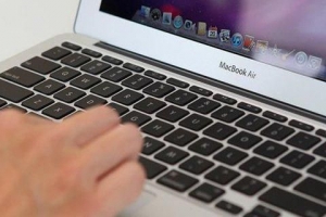 Perché il mio macbook si surriscalda così velocemente?